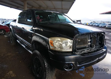 2008 Dodge Ram 1500 Sxt/Slt z USA, uszkodzony, nr VIN 3D7KS19D28G189696